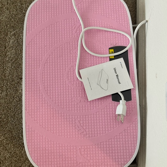 Merach Vibration Plate - Pink - Picture 2 of 2